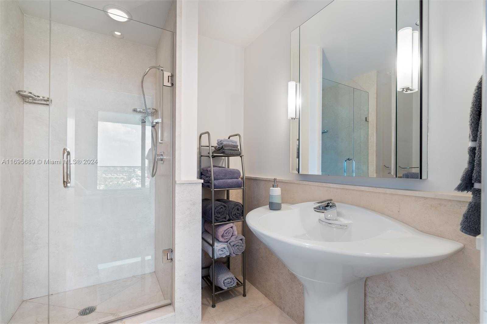 Small Image of 3055 HARBOR DR #1202, Fort Lauderdale Number 38