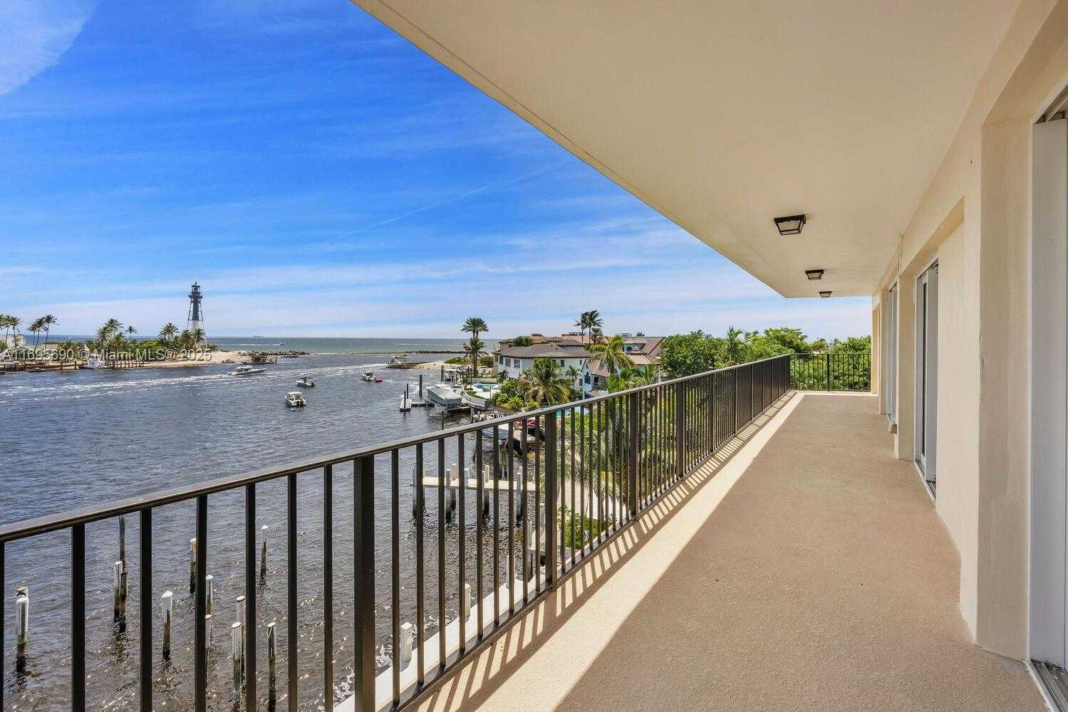 Small Image of 2500 BAY DR #PH, Pompano Beach Number 2