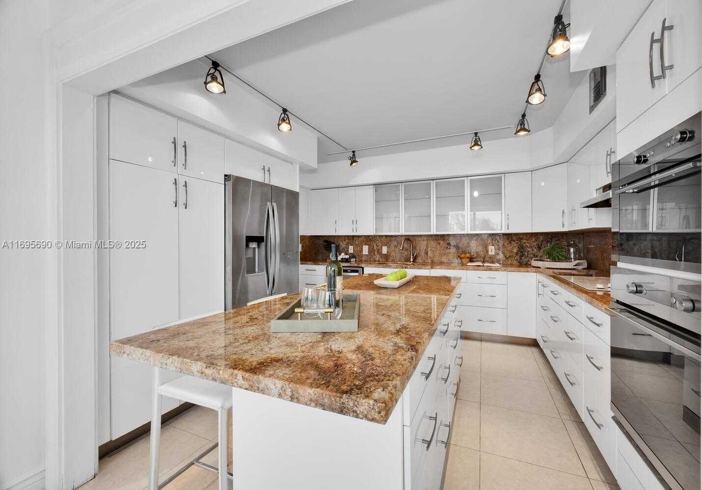 Small Image of 2500 BAY DR #PH, Pompano Beach Number 29