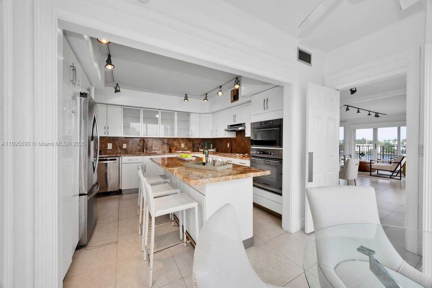 Small Image of 2500 BAY DR #PH, Pompano Beach Number 30