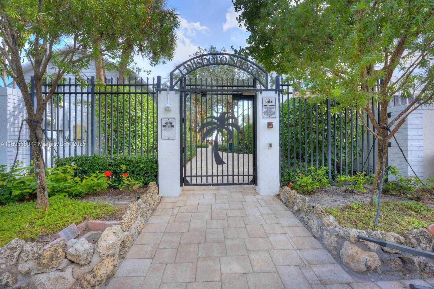 Small Image of 2500 BAY DR #PH, Pompano Beach Number 33