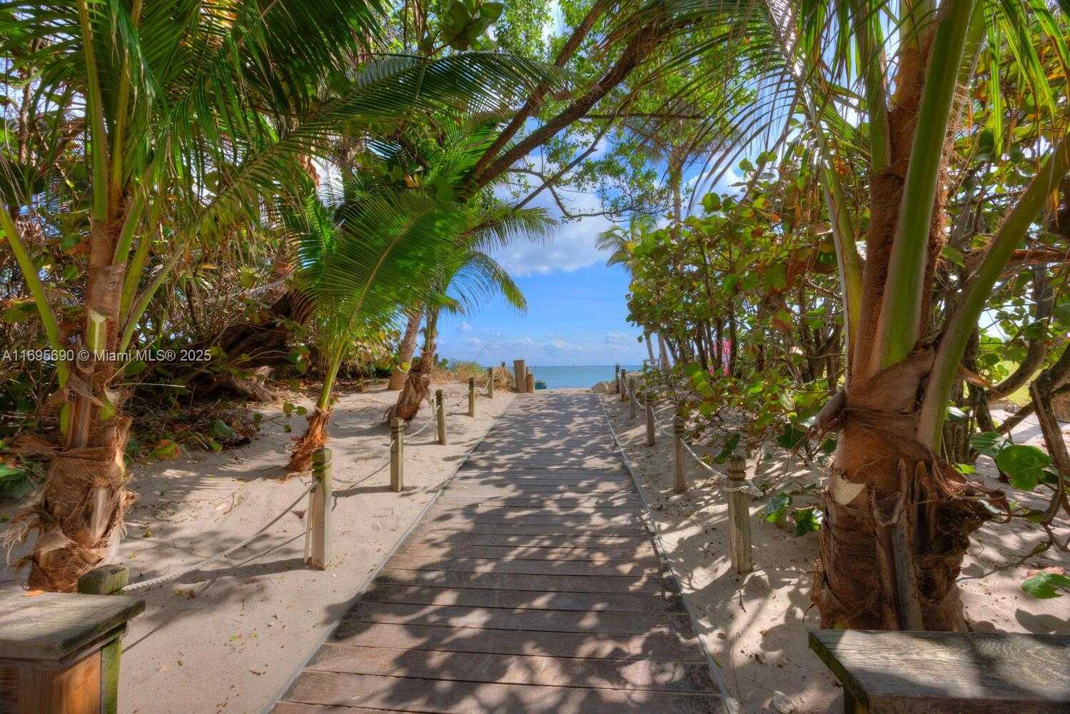 Small Image of 2500 BAY DR #PH, Pompano Beach Number 34