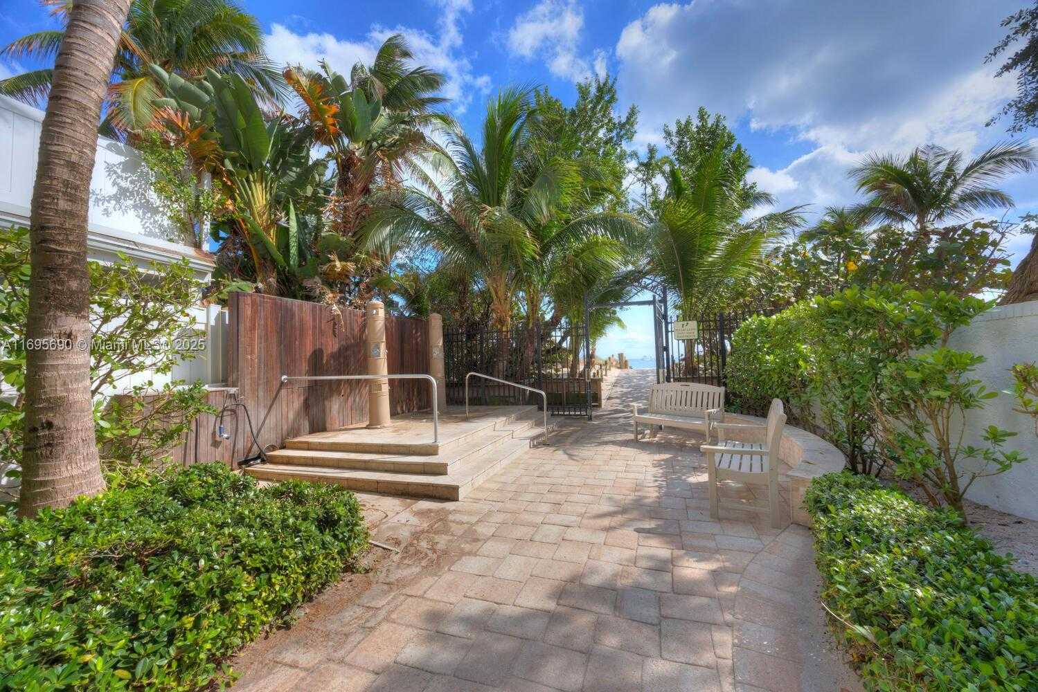 Small Image of 2500 BAY DR #PH, Pompano Beach Number 36