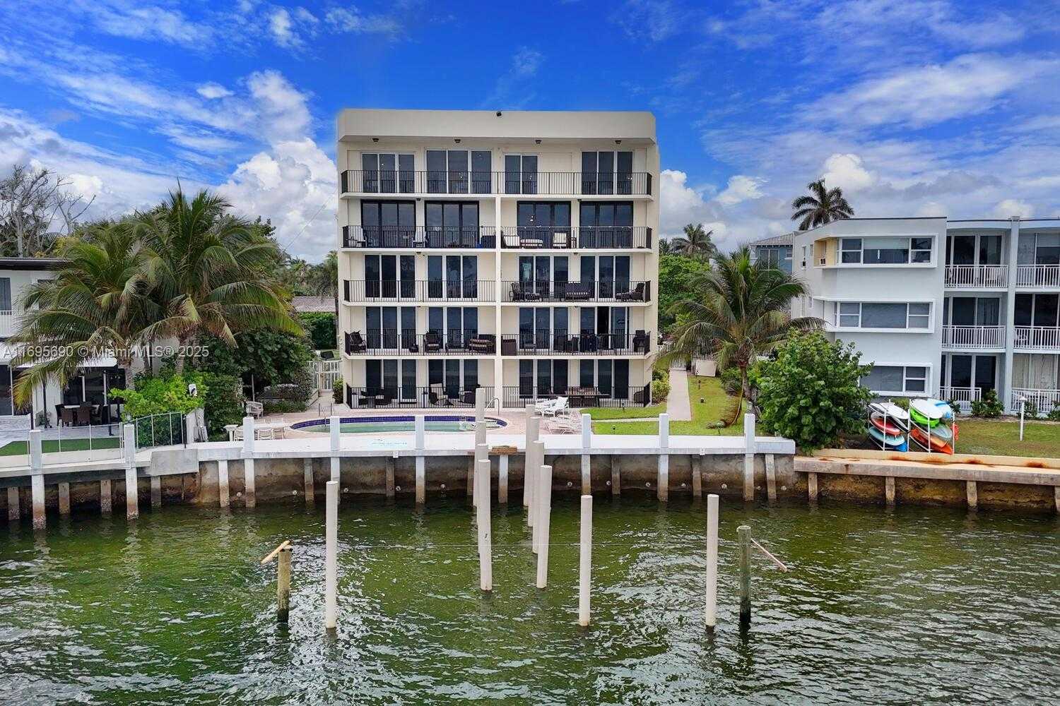 Small Image of 2500 BAY DR #PH, Pompano Beach Number 45