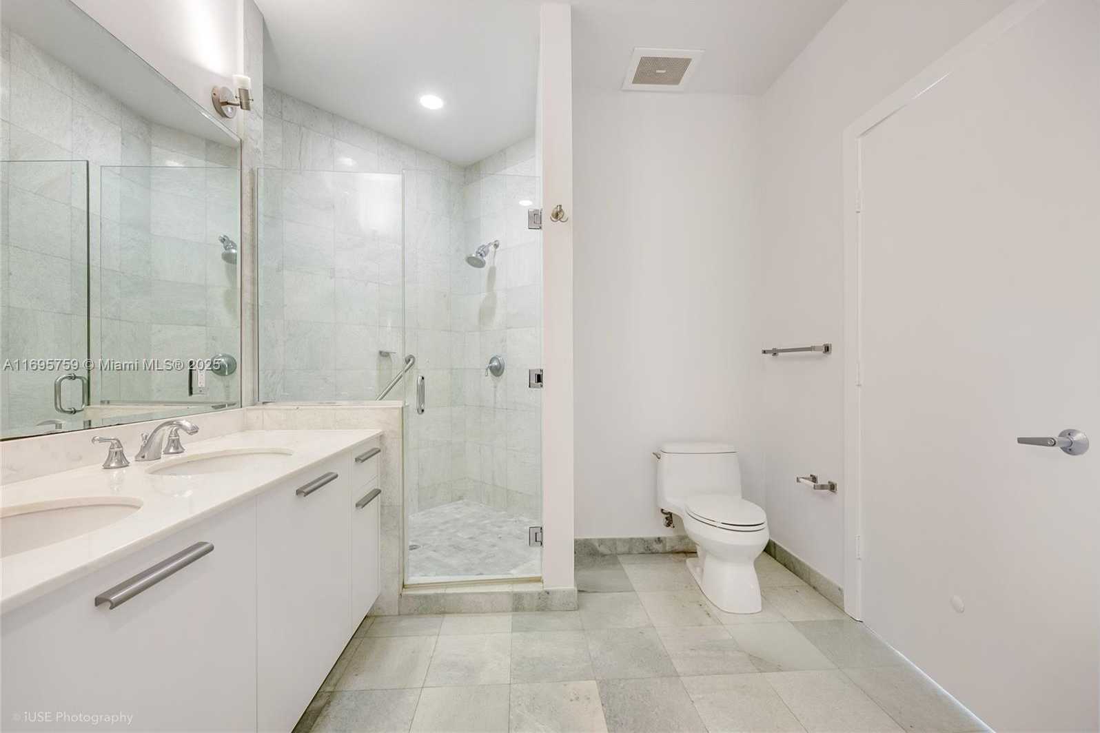 Small Image of 1060 BRICKELL AVE #4101, Miami Number 19
