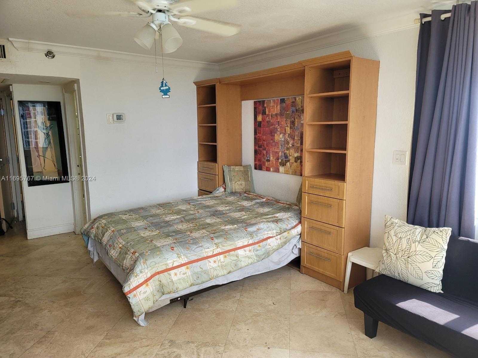 Small Image of 19201 COLLINS AVE #1044, Sunny Isles Beach Number 6