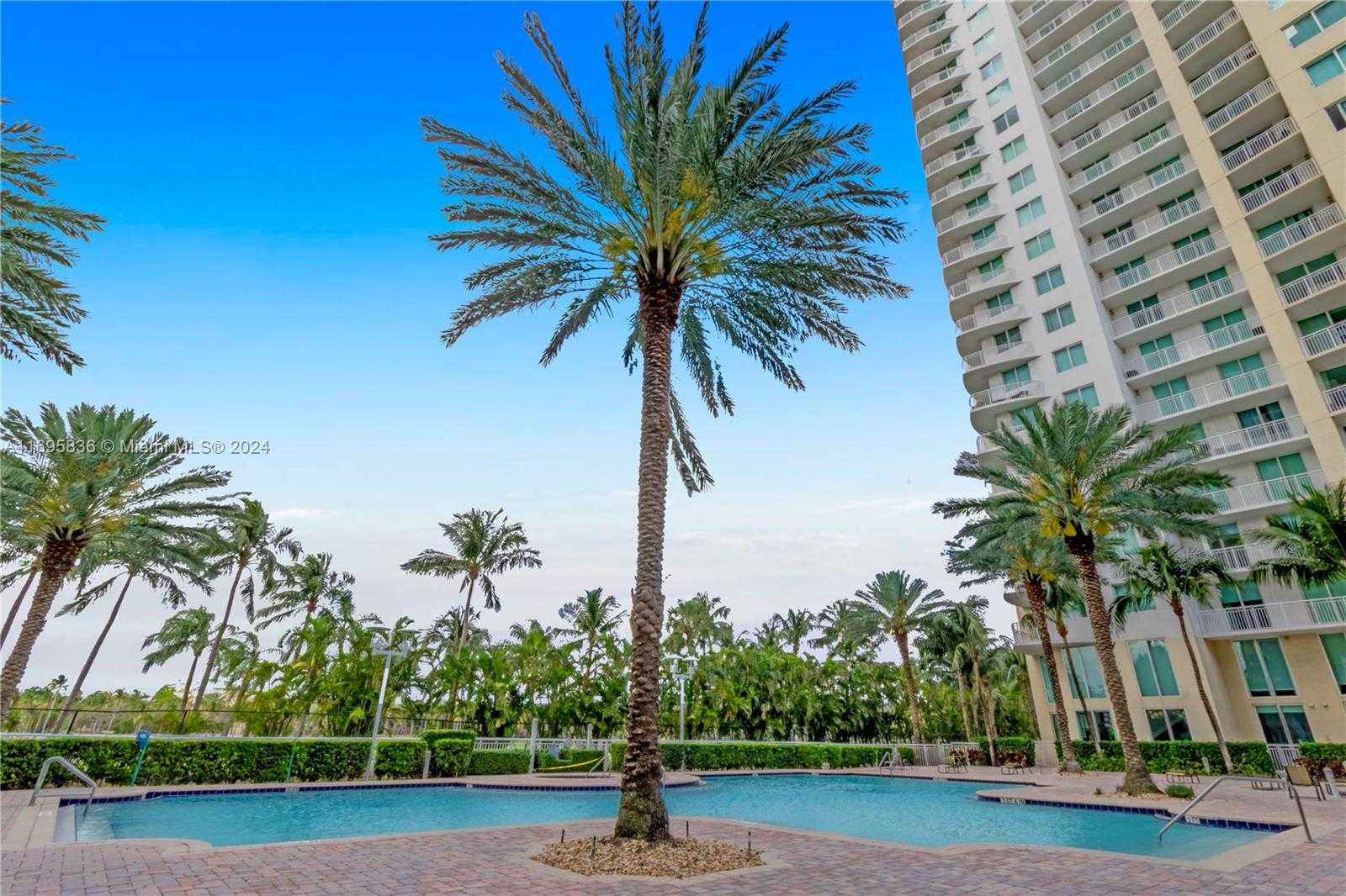 Small Image of 1745 EAST HALLANDALE BEACH BLVD #2501W, Hallandale Beach Number 21