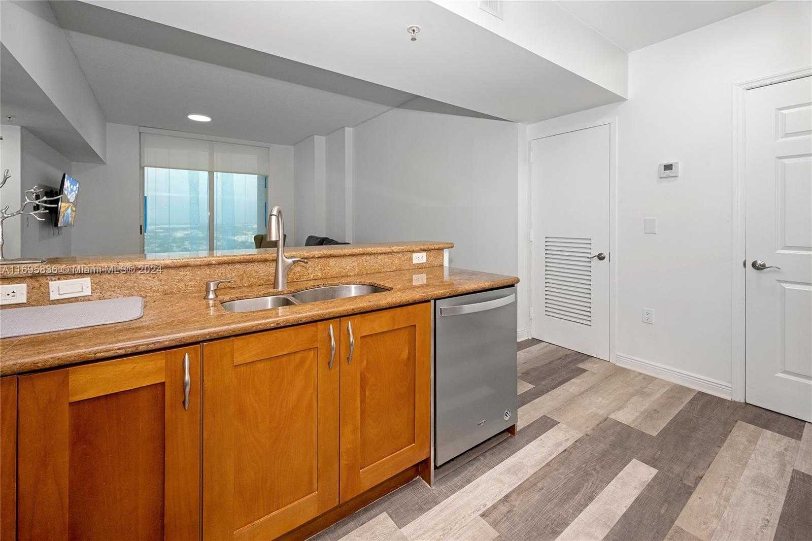 Small Image of 1745 EAST HALLANDALE BEACH BLVD #2501W, Hallandale Beach Number 6