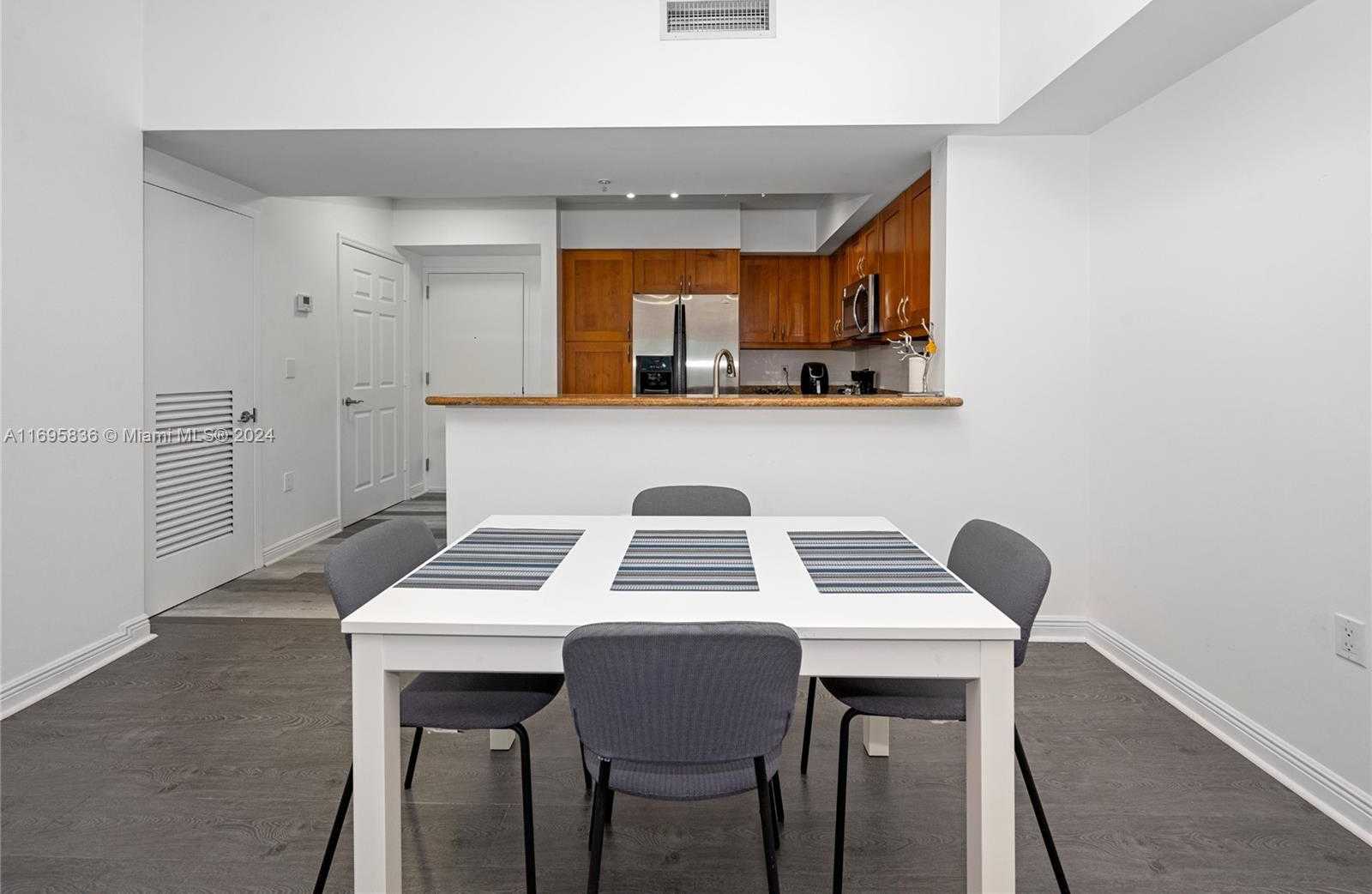 Small Image of 1745 EAST HALLANDALE BEACH BLVD #2501W, Hallandale Beach Number 9