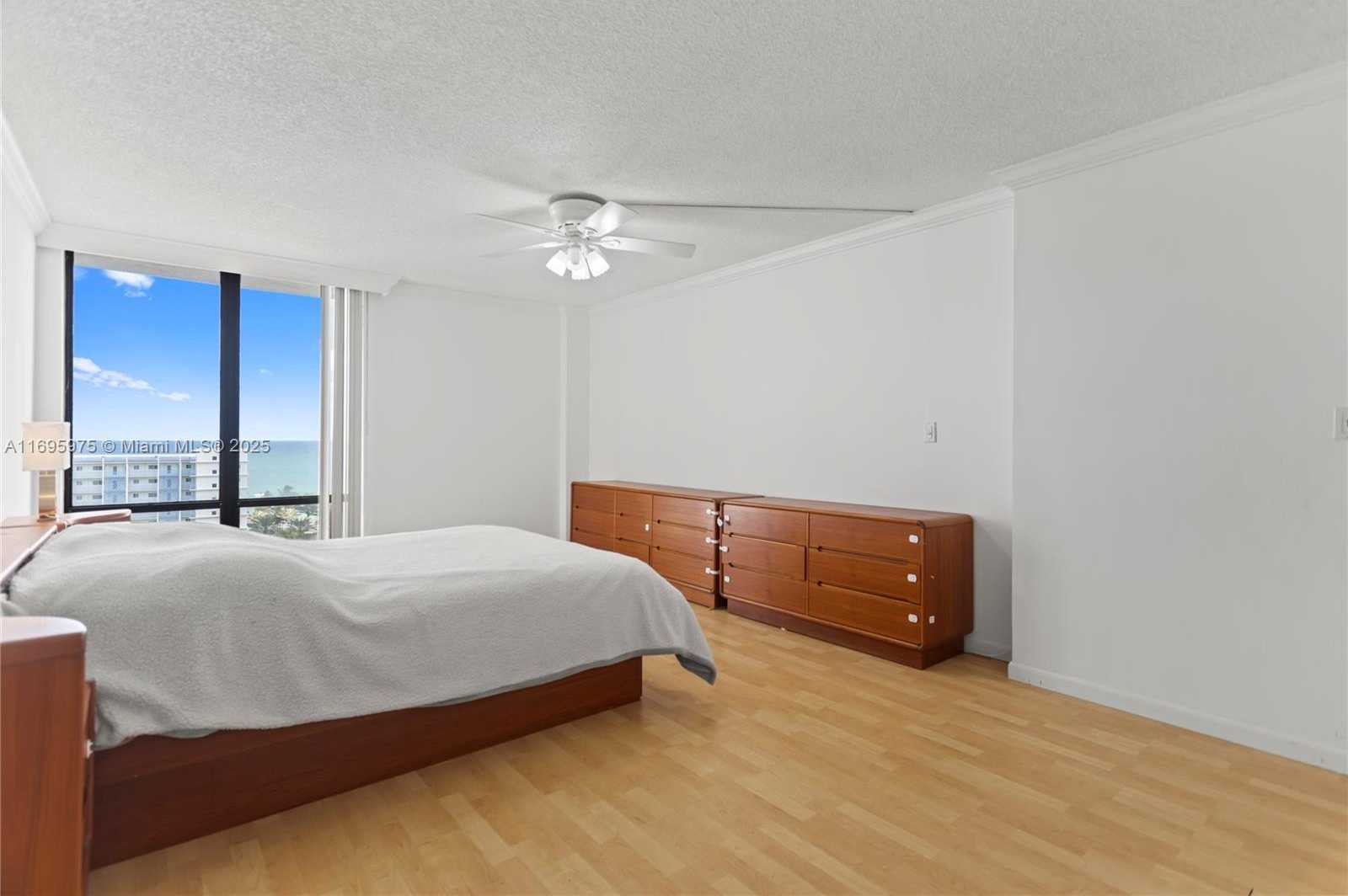 Small Image of 1600 SOUTH OCEAN DR #11H, Hollywood Number 27