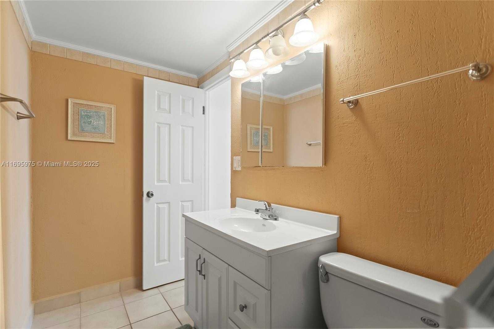 Small Image of 1600 SOUTH OCEAN DR #11H, Hollywood Number 32