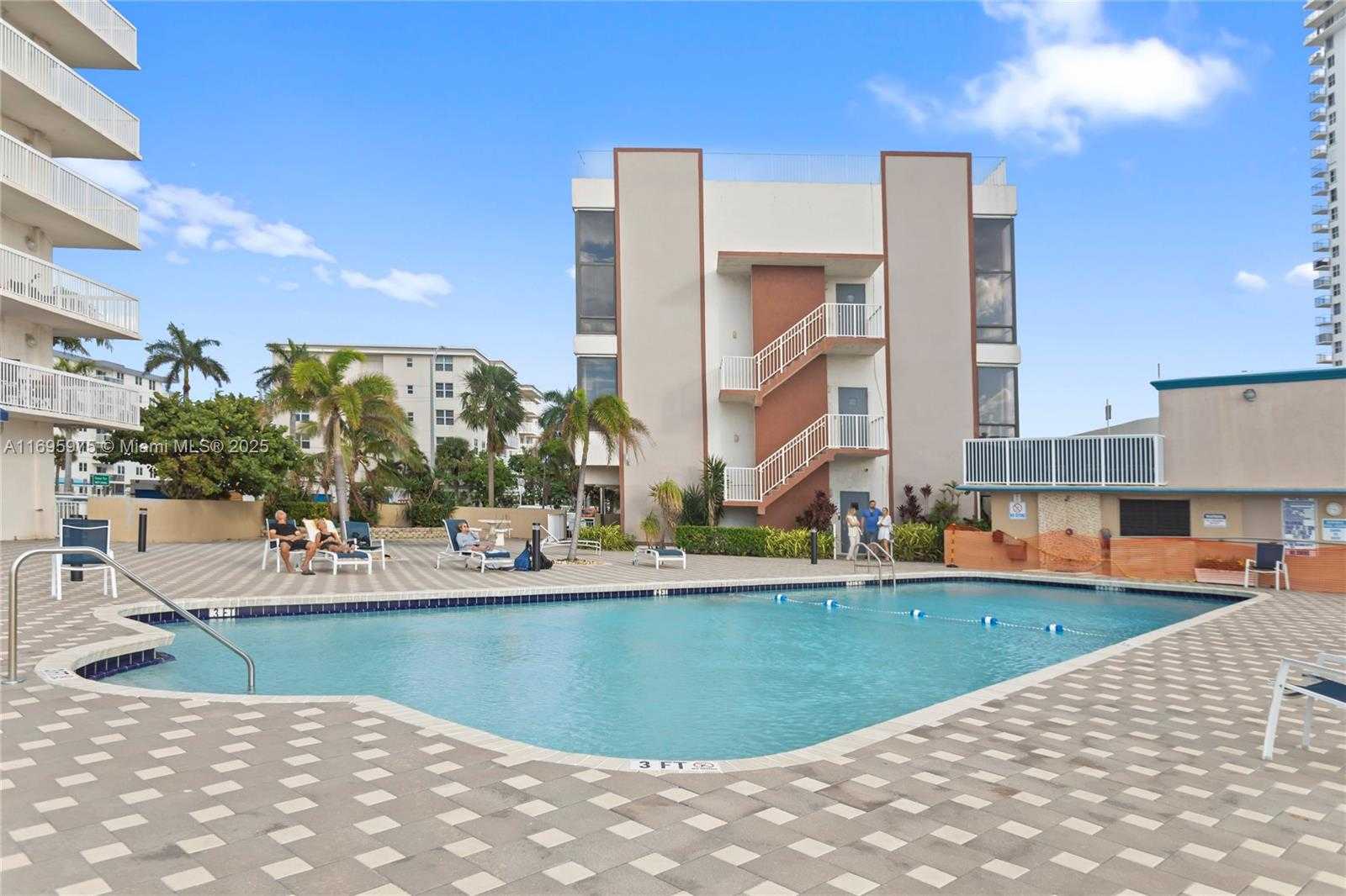 Small Image of 1600 SOUTH OCEAN DR #11H, Hollywood Number 41