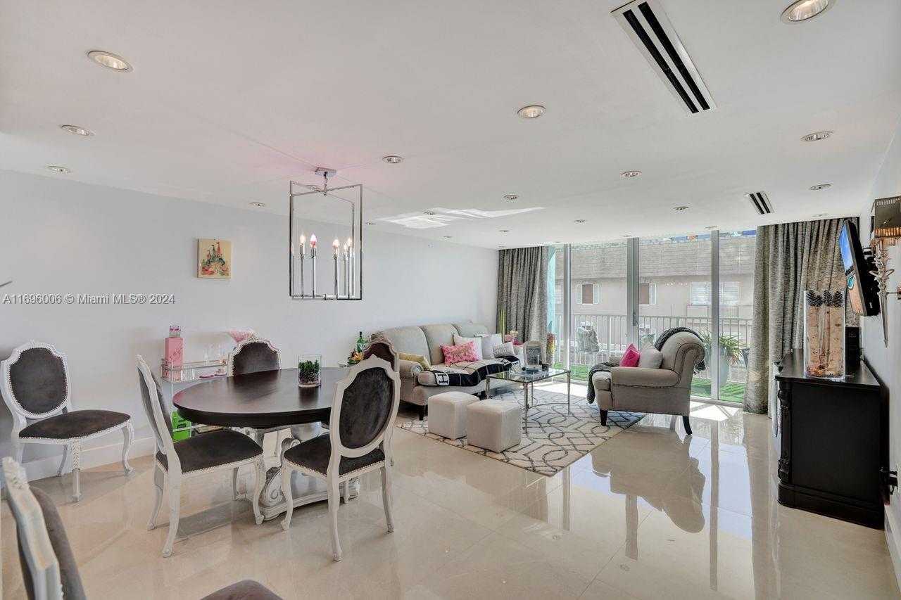 Small Image of 5838 COLLINS AVE #2F, Miami Beach Number 10