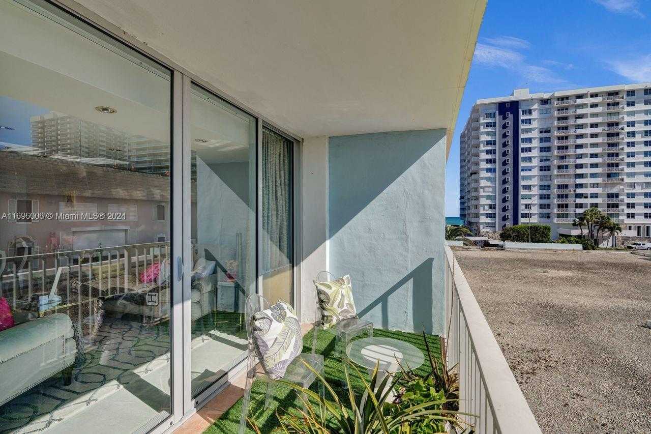 Small Image of 5838 COLLINS AVE #2F, Miami Beach Number 31