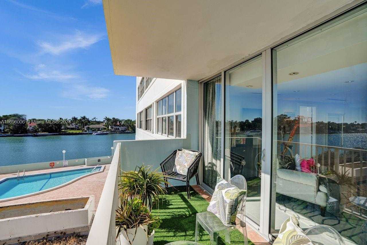 Small Image of 5838 COLLINS AVE #2F, Miami Beach Number 32