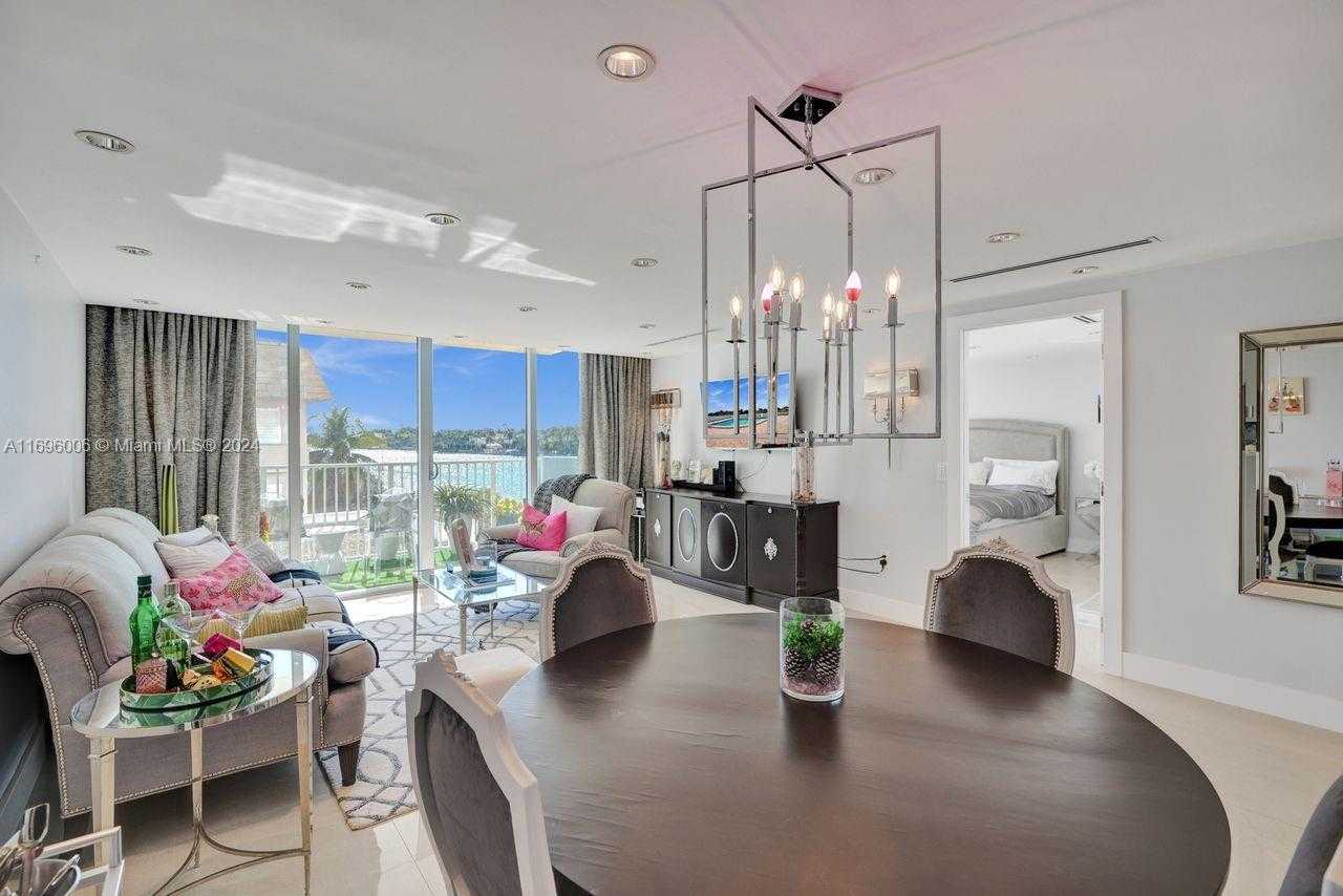Small Image of 5838 COLLINS AVE #2F, Miami Beach Number 8