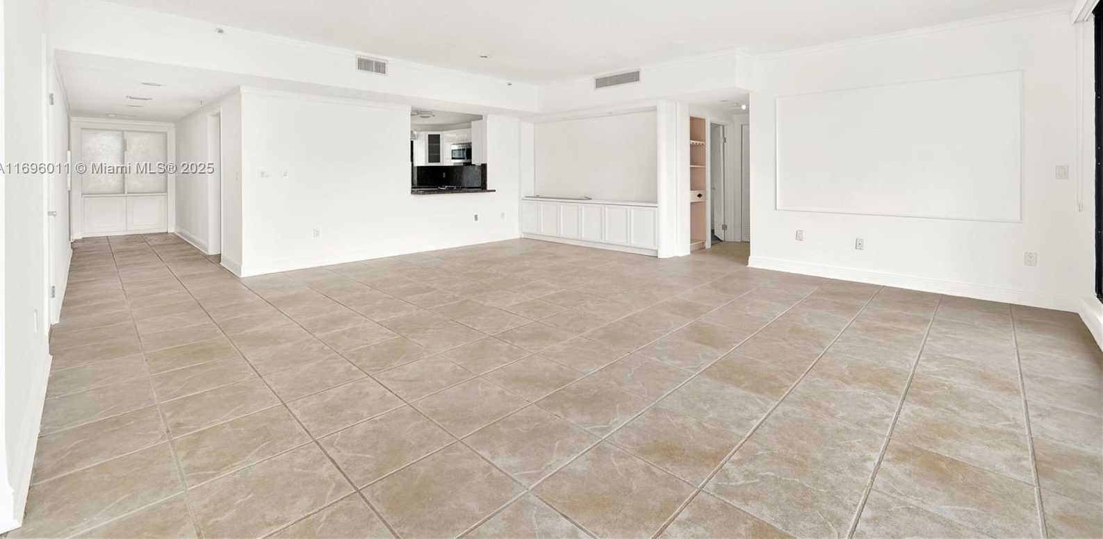 Small Image of 385 POINCIANA DR #1230, Sunny Isles Beach Number 11