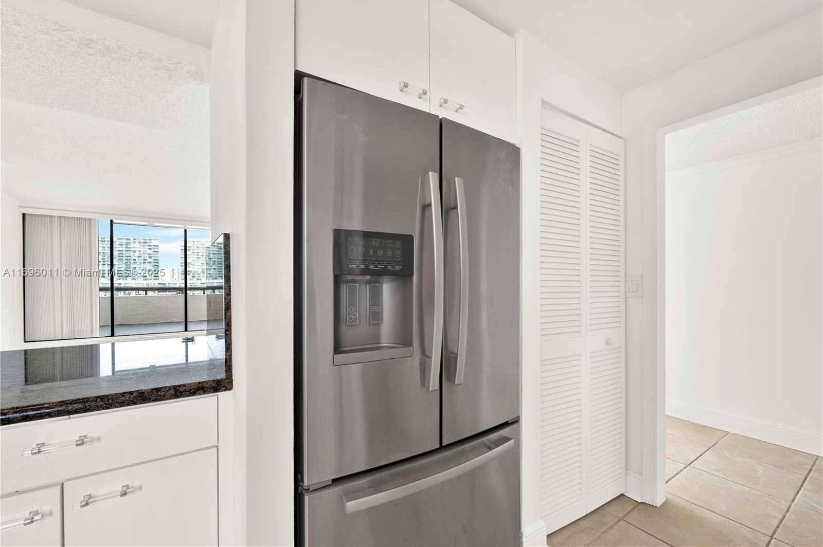 Small Image of 385 POINCIANA DR #1230, Sunny Isles Beach Number 18