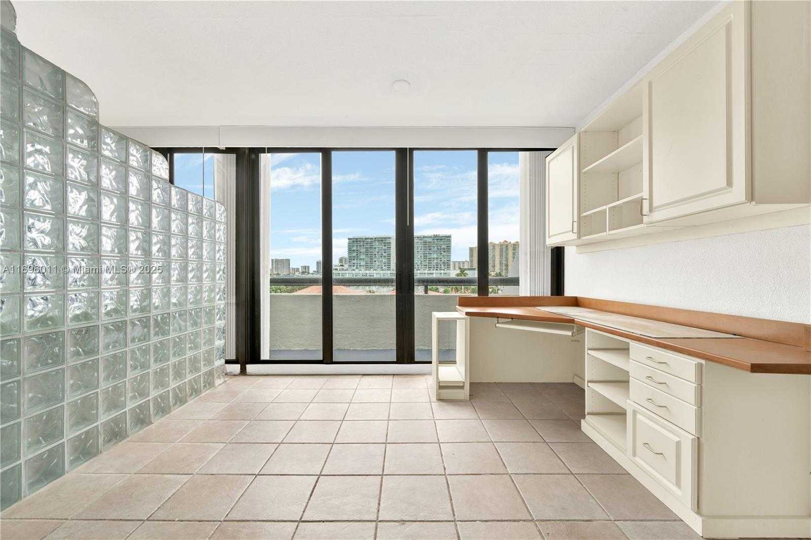Small Image of 385 POINCIANA DR #1230, Sunny Isles Beach Number 24