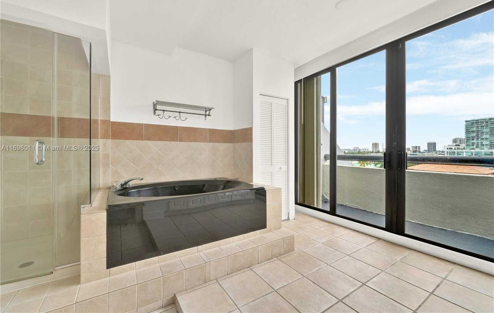 Small Image of 385 POINCIANA DR #1230, Sunny Isles Beach Number 27