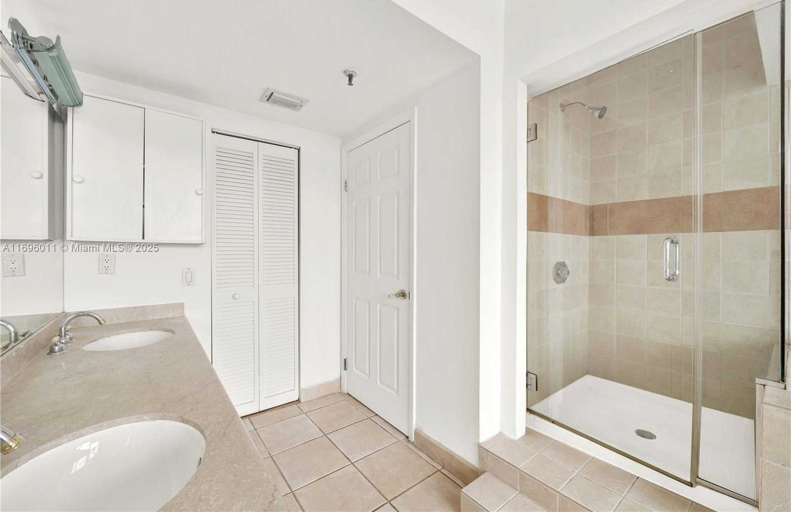 Small Image of 385 POINCIANA DR #1230, Sunny Isles Beach Number 28