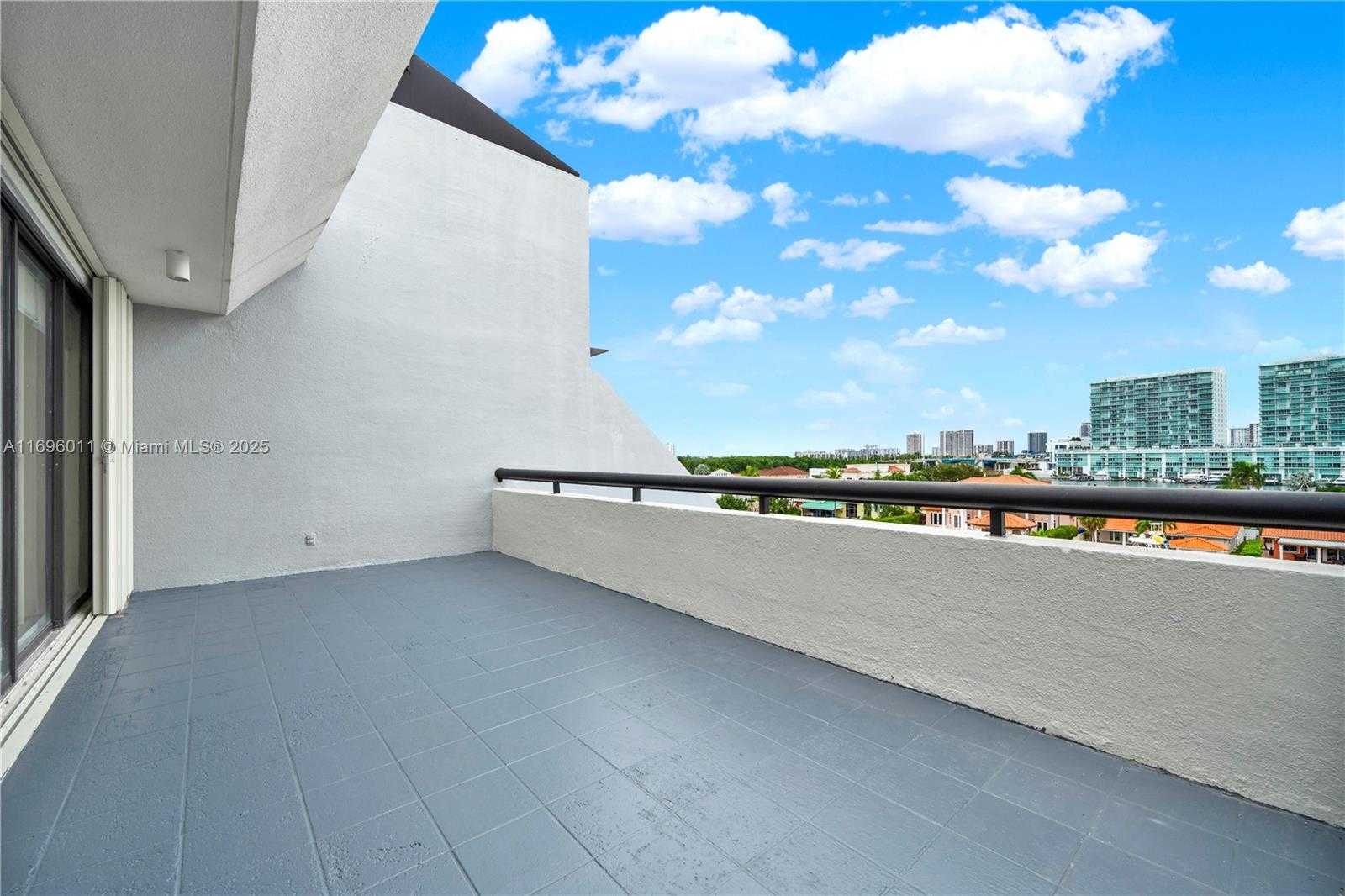 Small Image of 385 POINCIANA DR #1230, Sunny Isles Beach Number 33