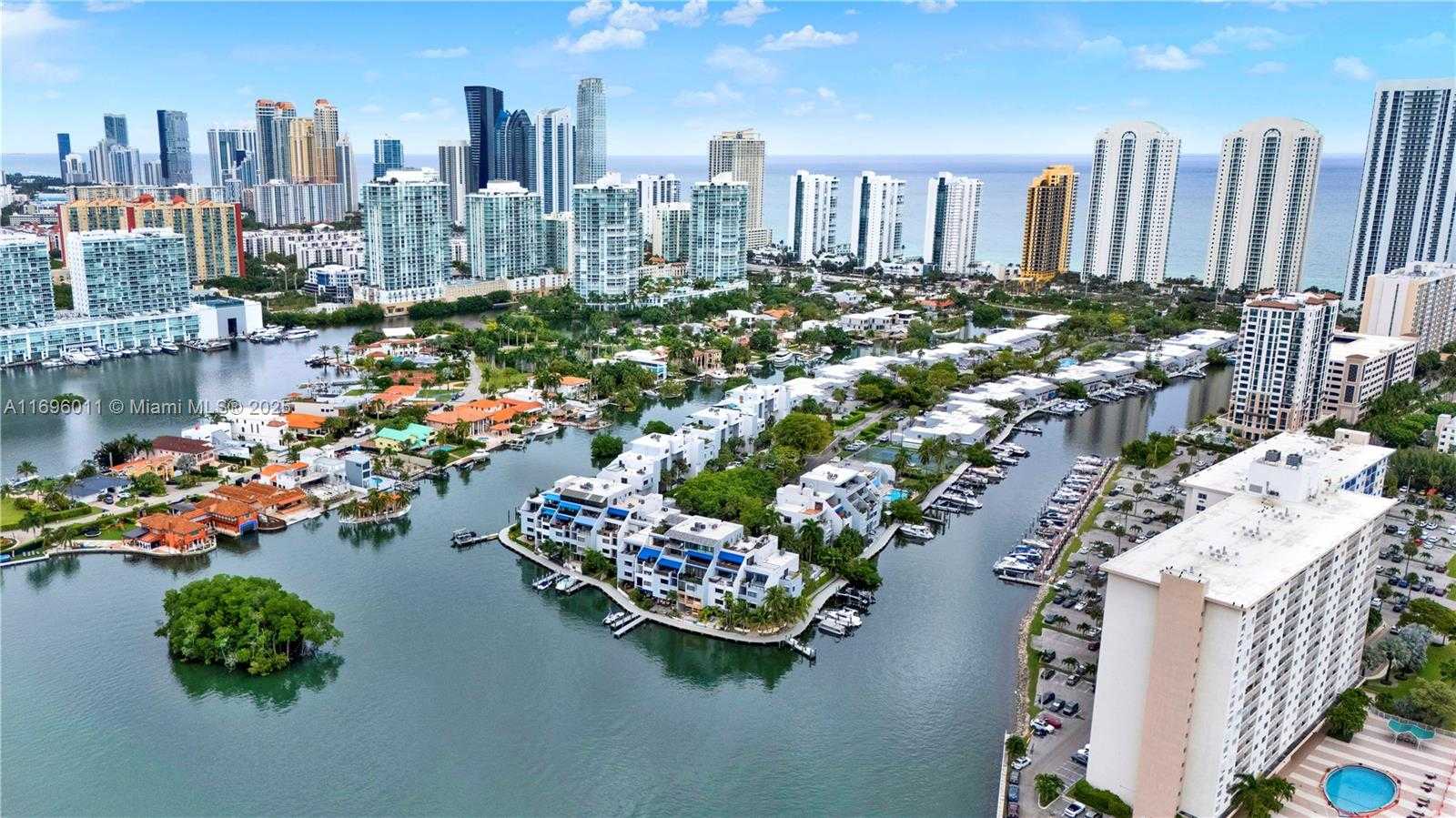 Small Image of 385 POINCIANA DR #1230, Sunny Isles Beach Number 5