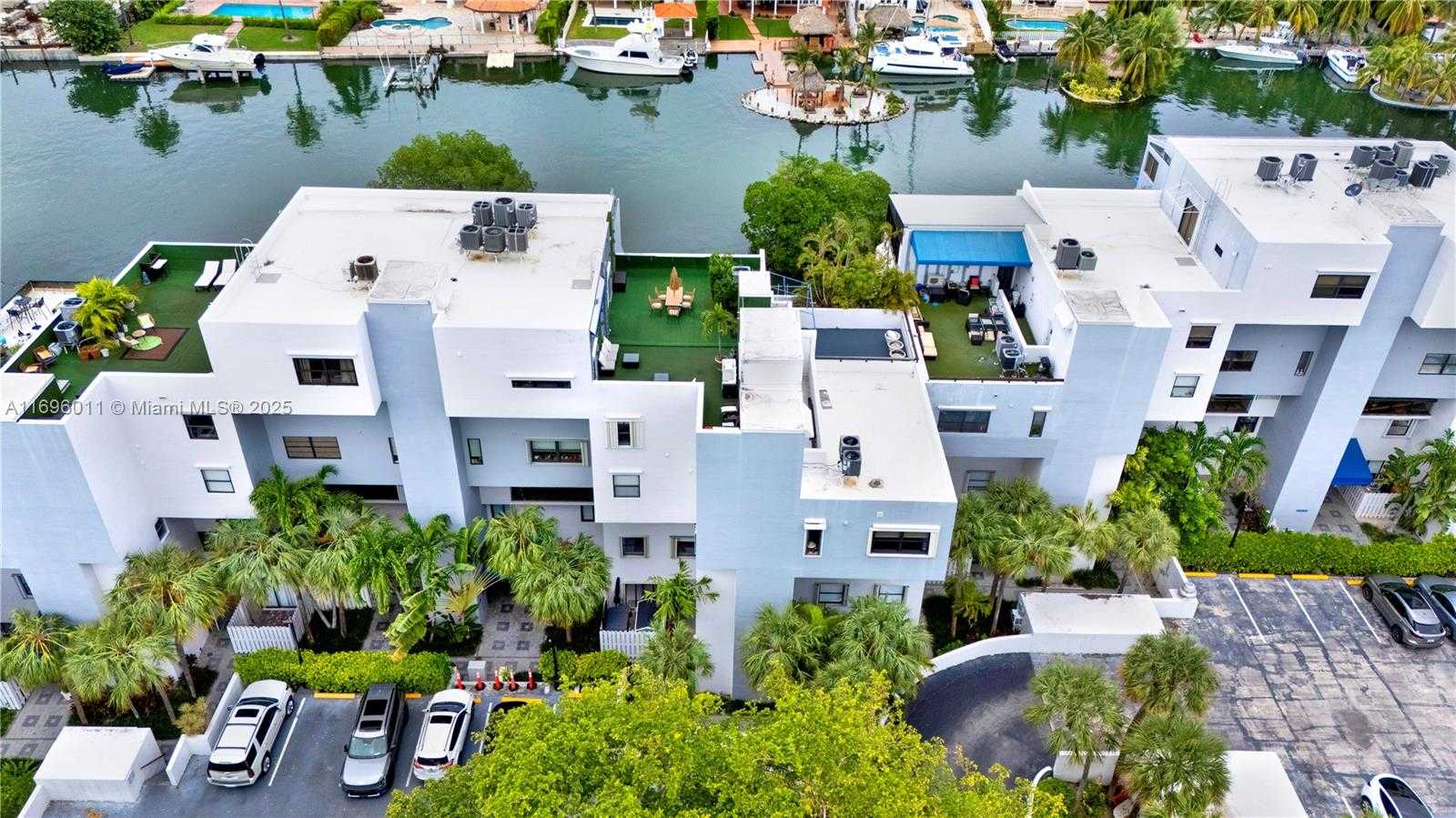 Small Image of 385 POINCIANA DR #1230, Sunny Isles Beach Number 9