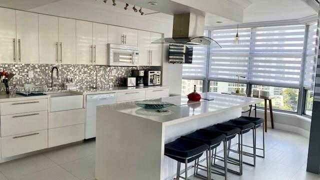 Small Image of 19101 NORTH EAST 36TH CT #1606, Aventura Number 4