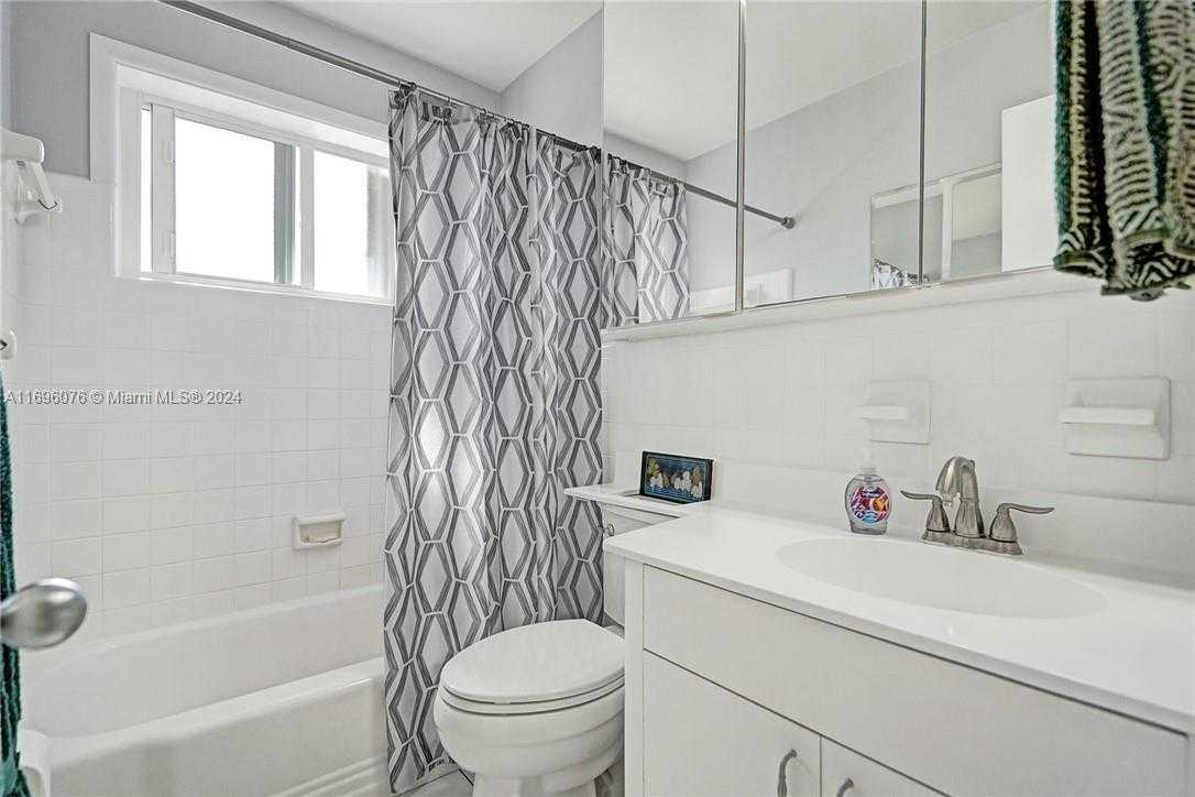 Small Image of 1015 SOUTH WEST 11TH AVE #11K, Hallandale Beach Number 14