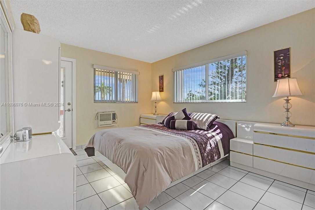 Small Image of 1015 SOUTH WEST 11TH AVE #11K, Hallandale Beach Number 17