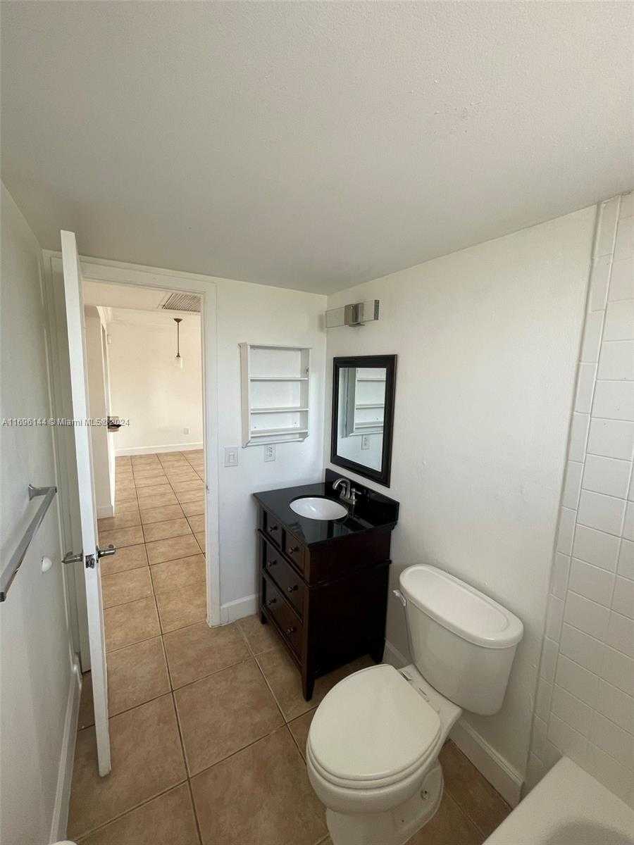 Small Image of 14915 SOUTH WEST 104TH ST #20-24, Miami Number 10