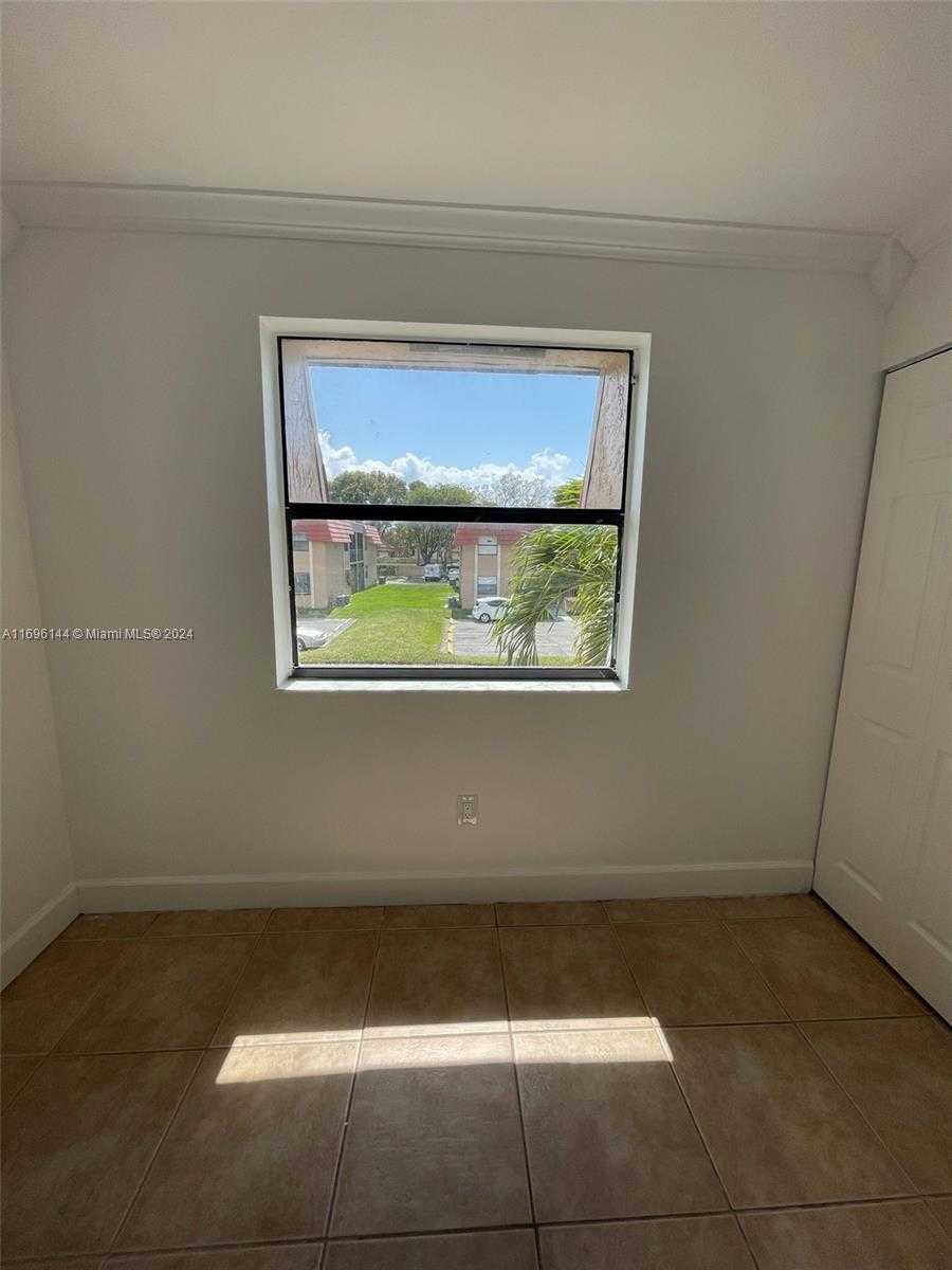 Small Image of 14915 SOUTH WEST 104TH ST #20-24, Miami Number 14