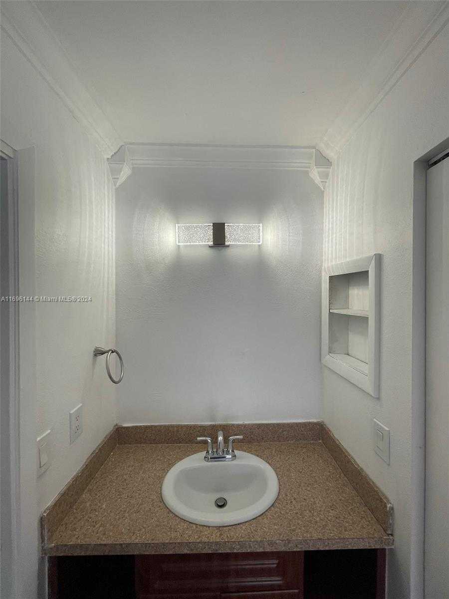 Small Image of 14915 SOUTH WEST 104TH ST #20-24, Miami Number 15