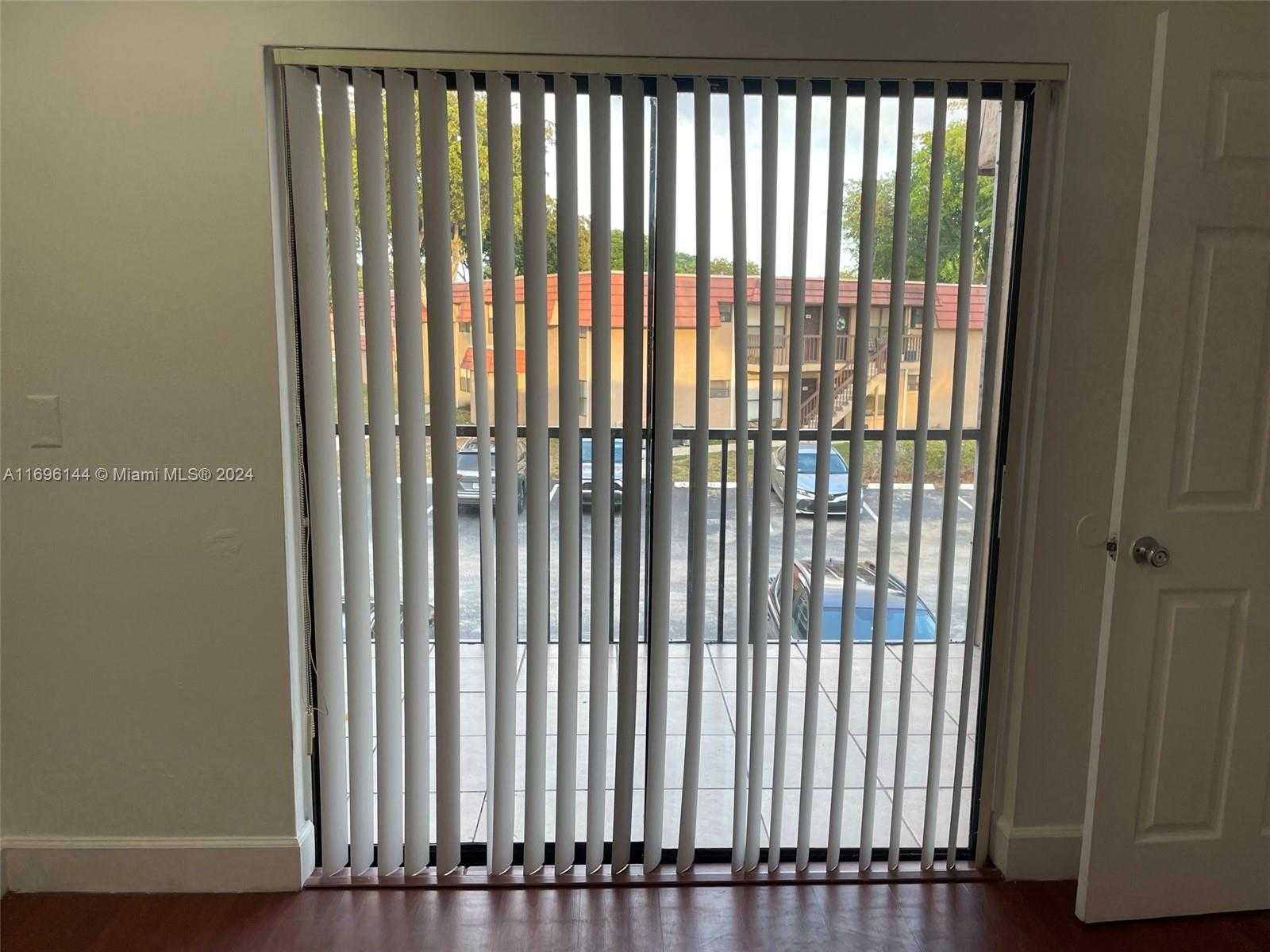Small Image of 14915 SOUTH WEST 104TH ST #20-24, Miami Number 26
