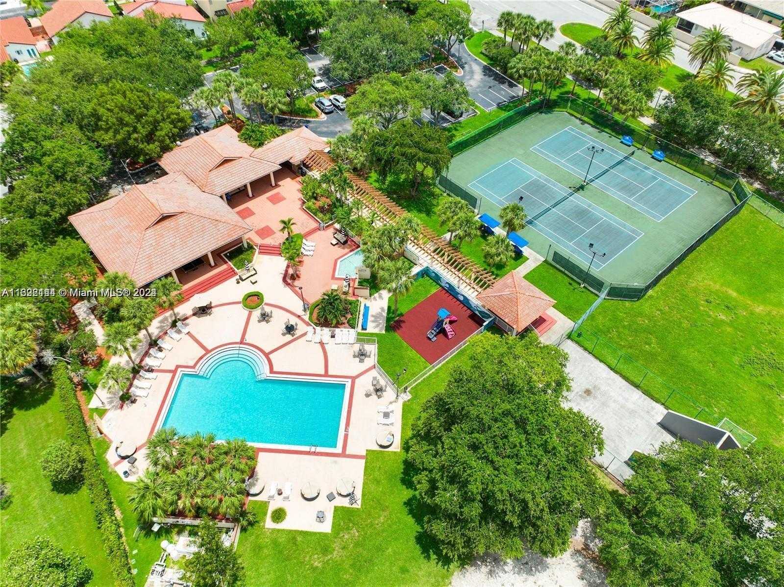 Small Image of 14915 SOUTH WEST 104TH ST #20-24, Miami Number 34