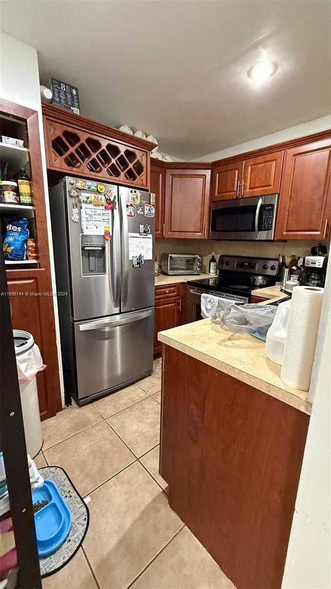 Small Image of 14915 SOUTH WEST 104TH ST #20-24, Miami Number 4