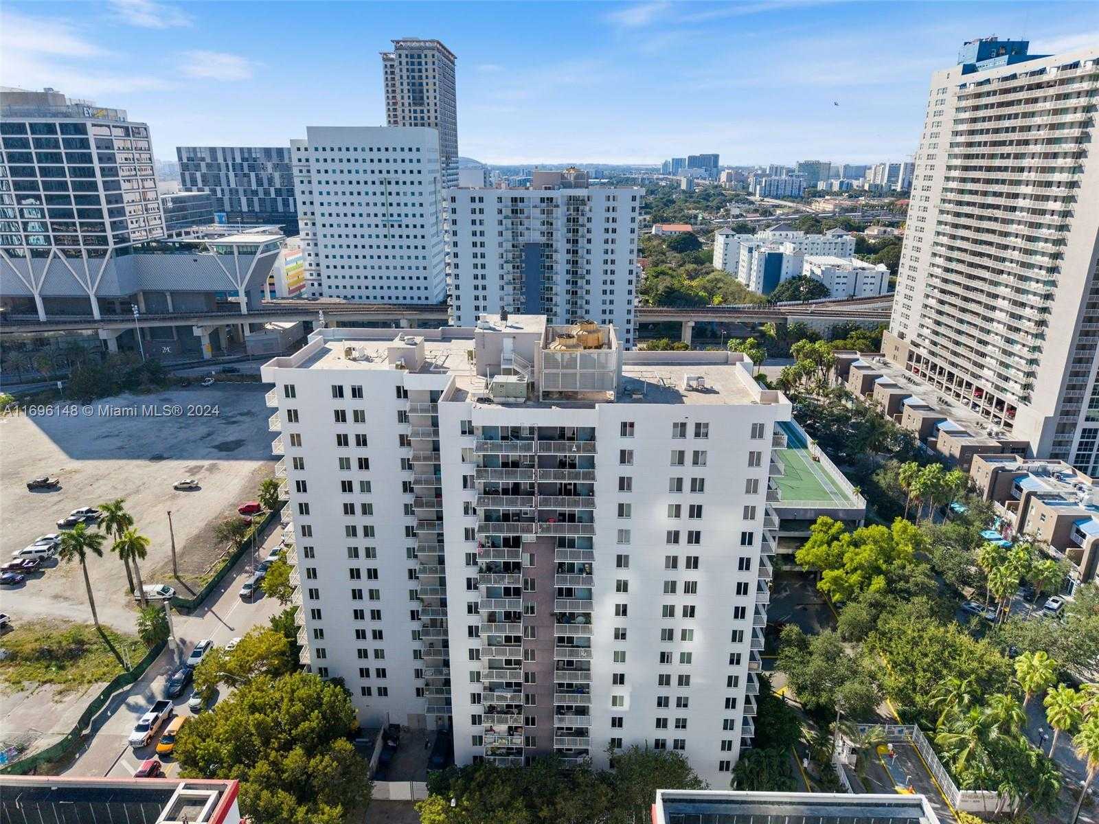 Small Image of 800 NORTH MIAMI AVE #E-209, Miami Number 6