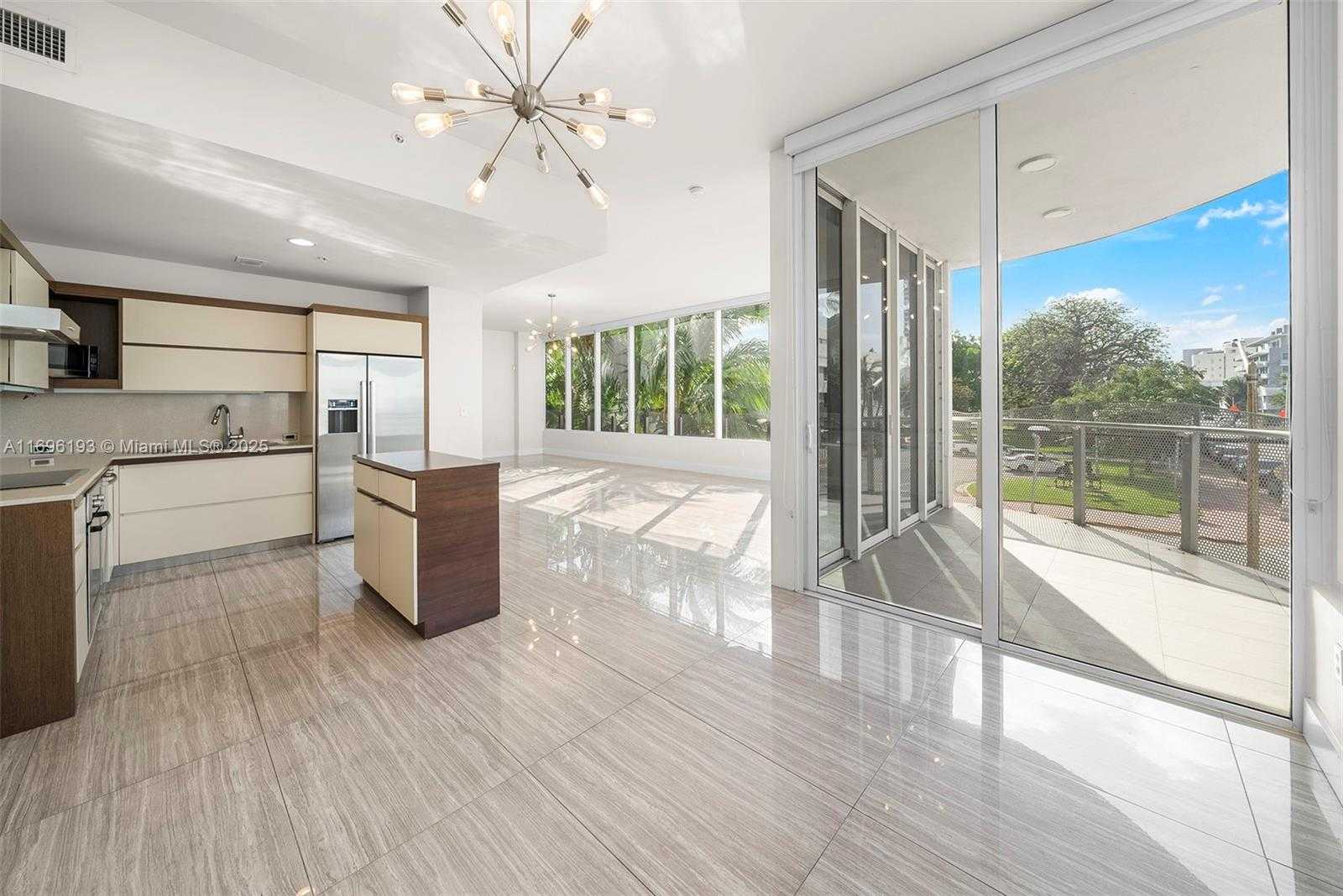 Small Image of 2100 PARK AVE #207, Miami Beach Number 14
