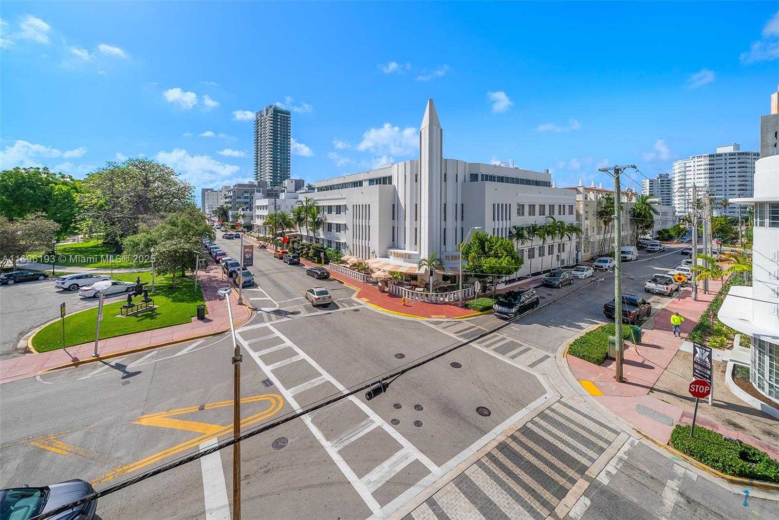 Small Image of 2100 PARK AVE #207, Miami Beach Number 23