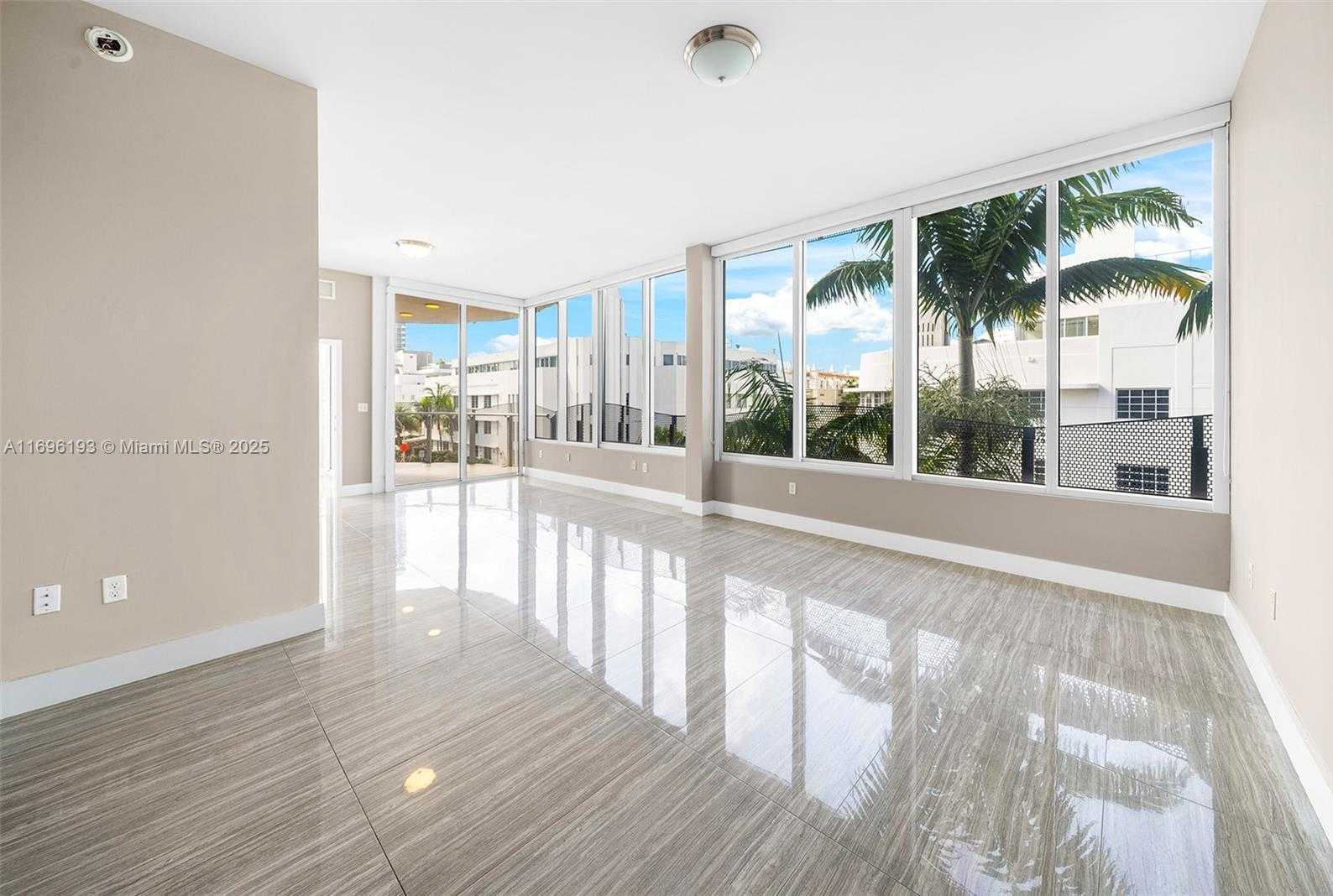 Small Image of 2100 PARK AVE #207, Miami Beach Number 24