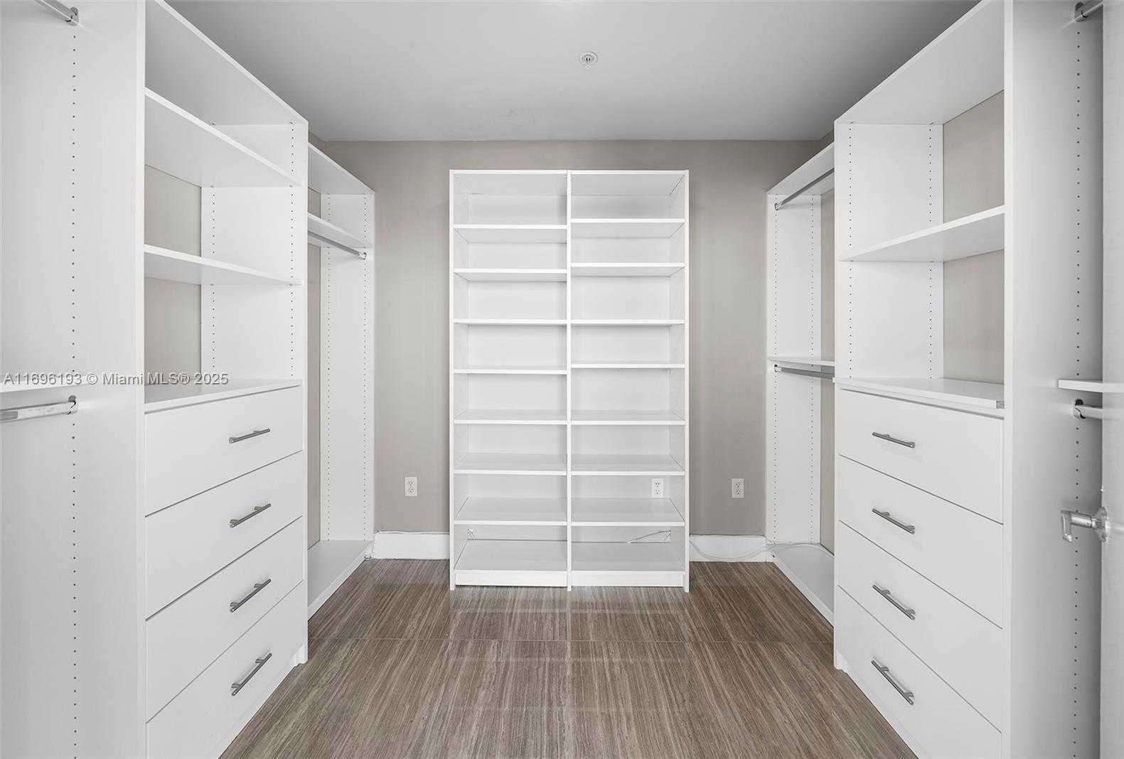 Small Image of 2100 PARK AVE #207, Miami Beach Number 29