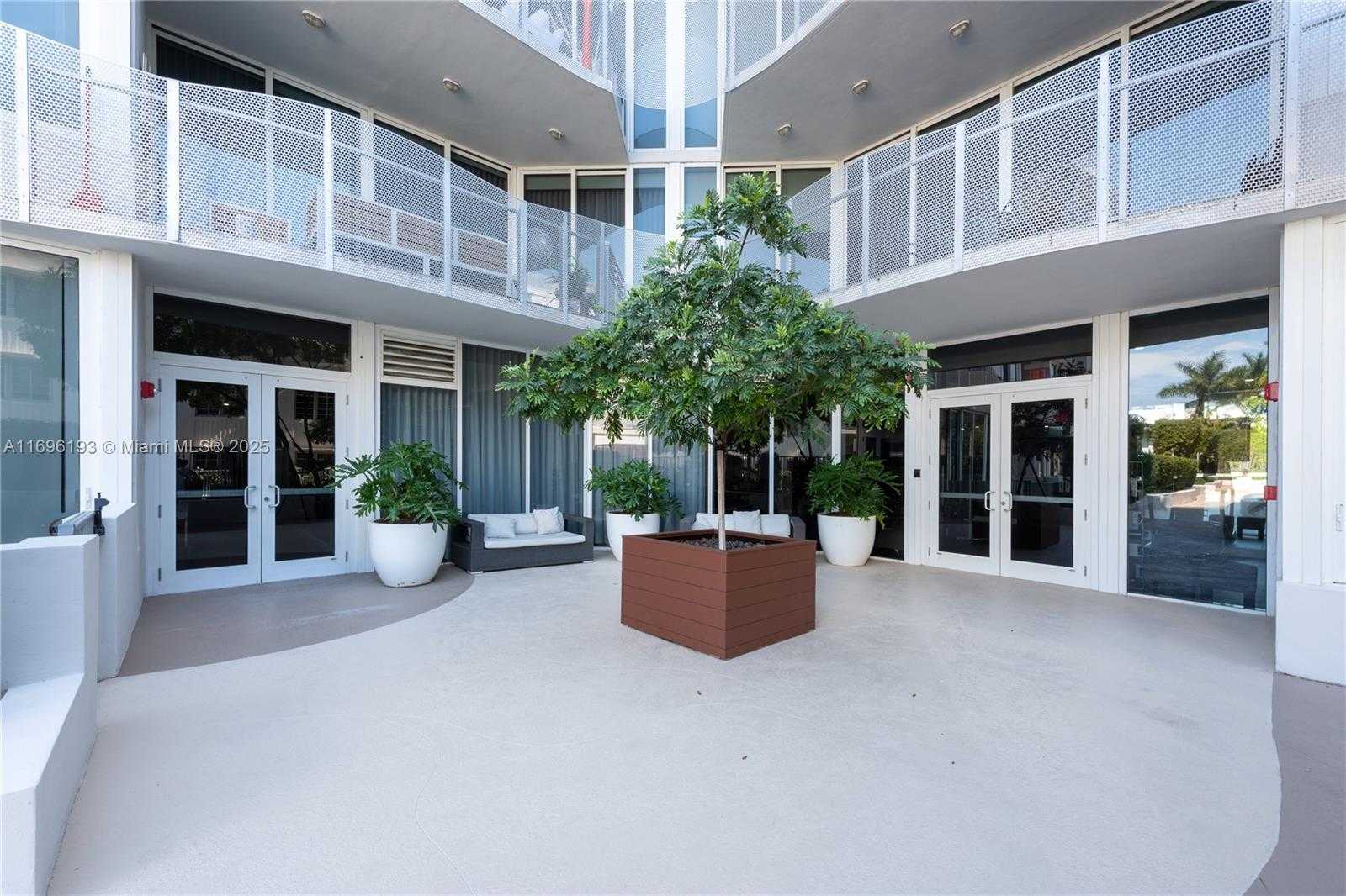 Small Image of 2100 PARK AVE #207, Miami Beach Number 47