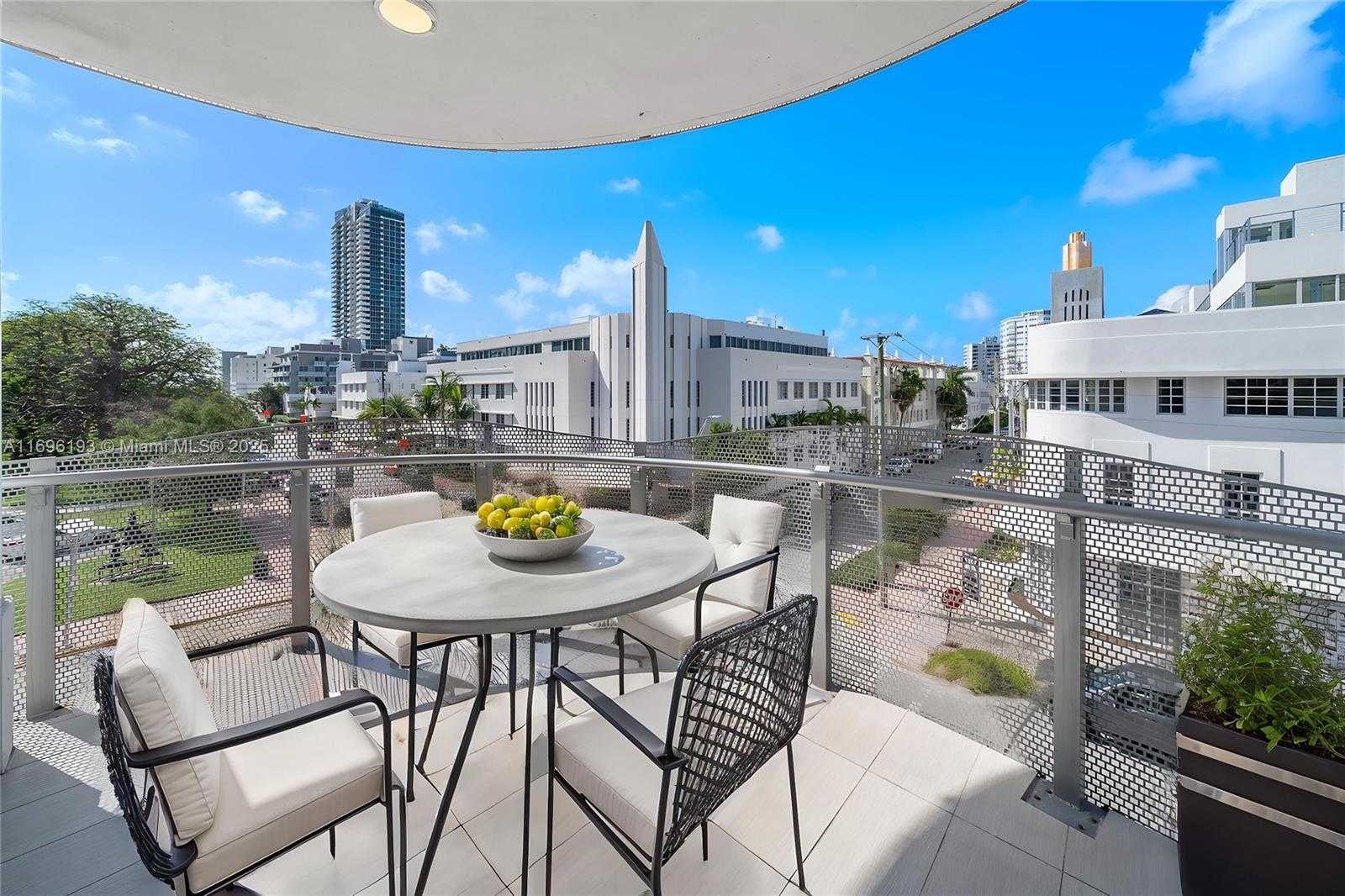 Small Image of 2100 PARK AVE #207, Miami Beach Number 5