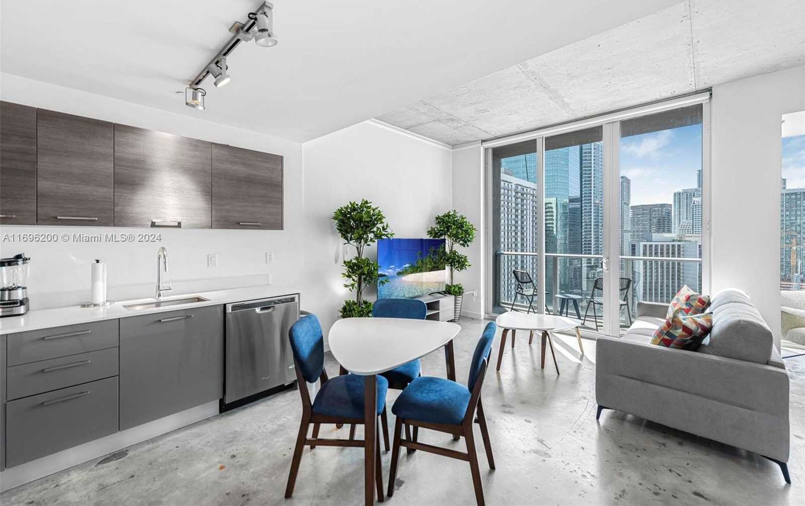 Small Image of 151 SOUTH EAST 1ST ST #2409, Miami Number 4