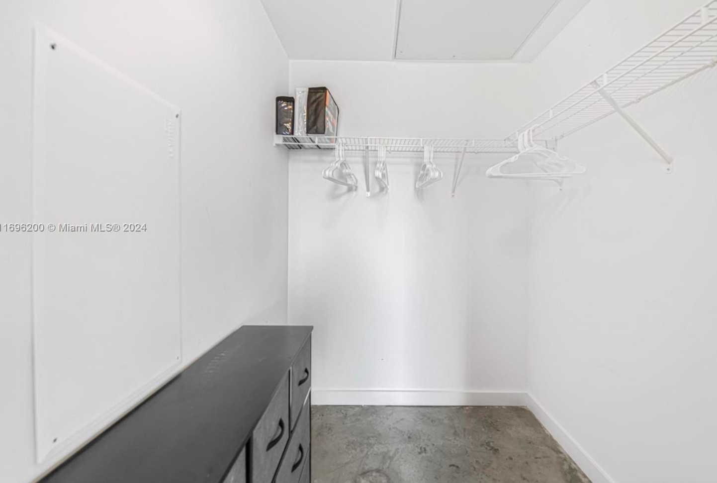 Small Image of 151 SOUTH EAST 1ST ST #2409, Miami Number 8
