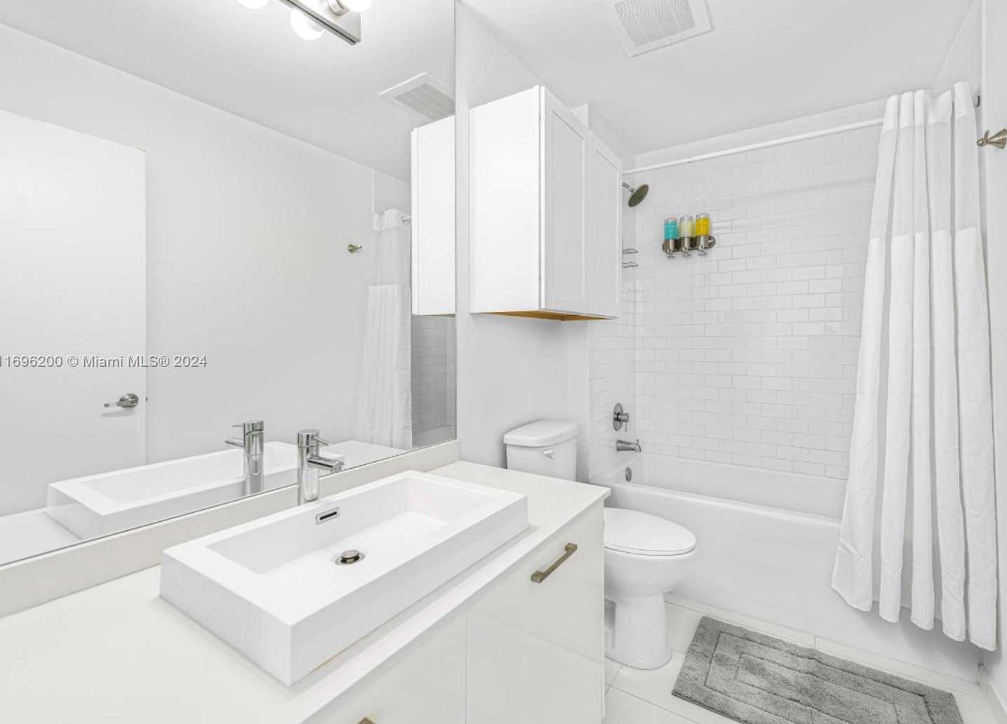 Small Image of 151 SOUTH EAST 1ST ST #2409, Miami Number 9