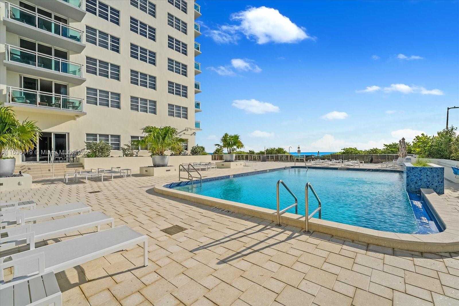 Small Image of 6917 COLLINS AVE #L-103, Miami Beach Number 14