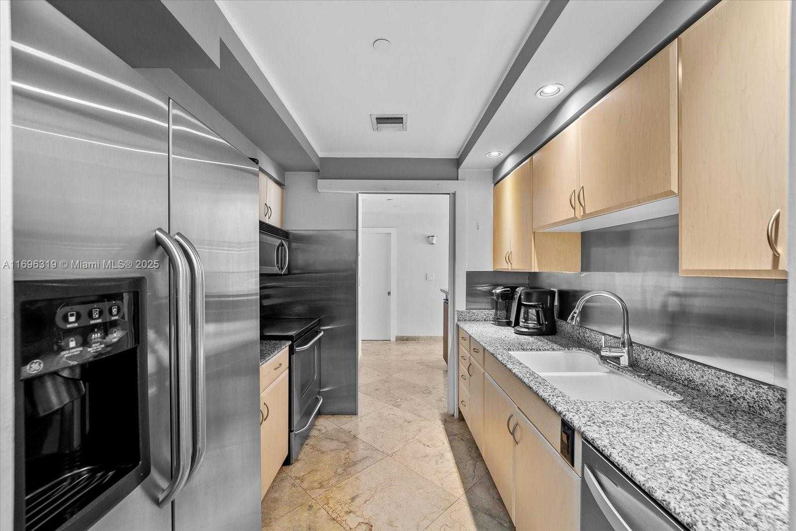 Small Image of 6917 COLLINS AVE #L-103, Miami Beach Number 35