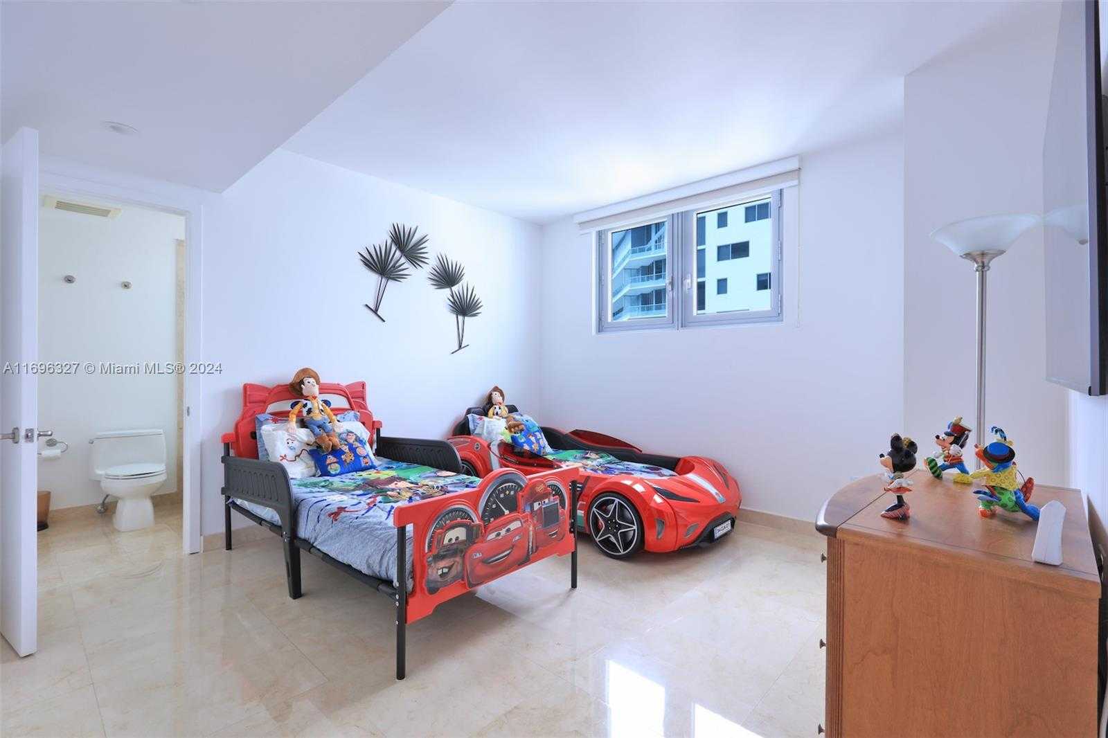 Small Image of 1331 BRICKELL BAY DR #4001, Miami Number 25
